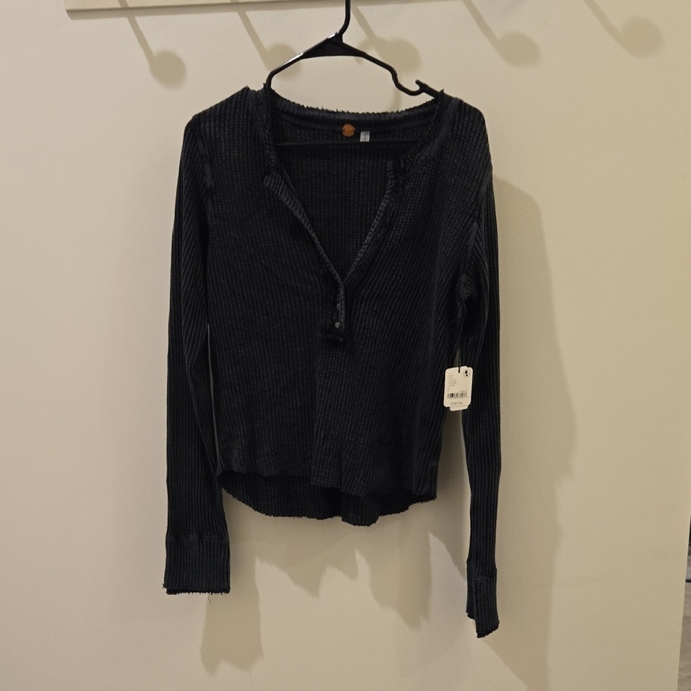 Women's Black Ribbed Top